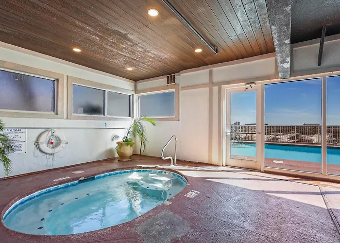 Holiday home Royal Palms 208 *