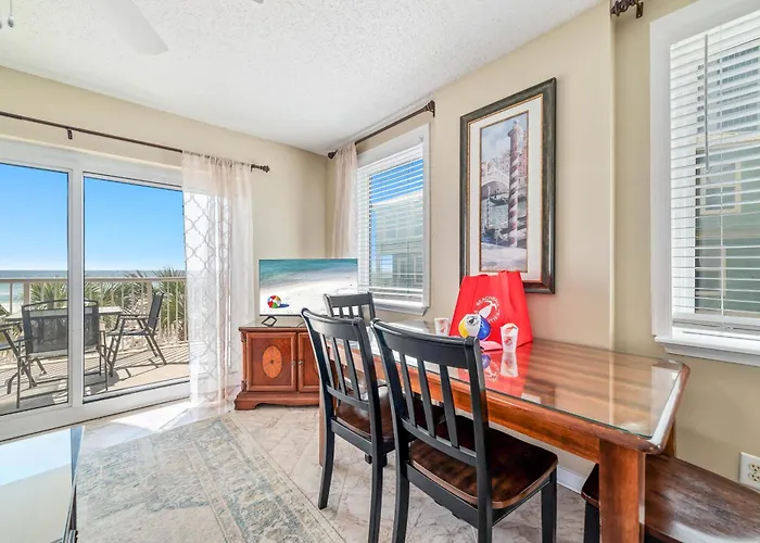 Holiday home Royal Palms 208
